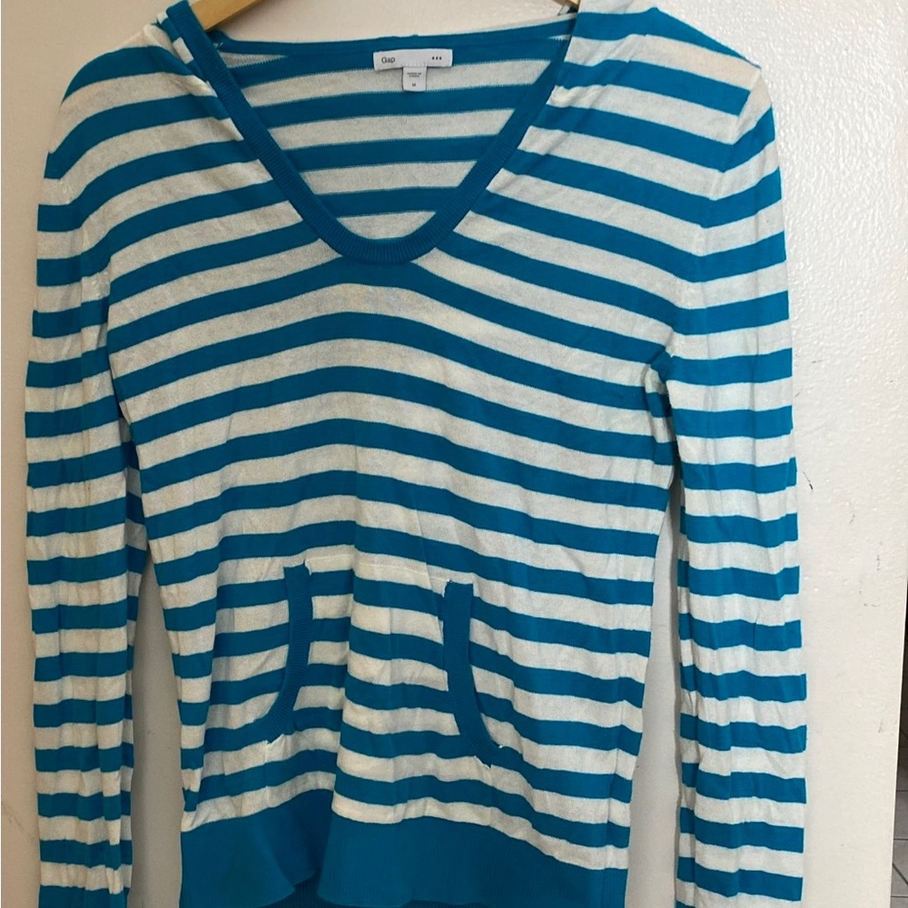 Gap women’s sweater size M
